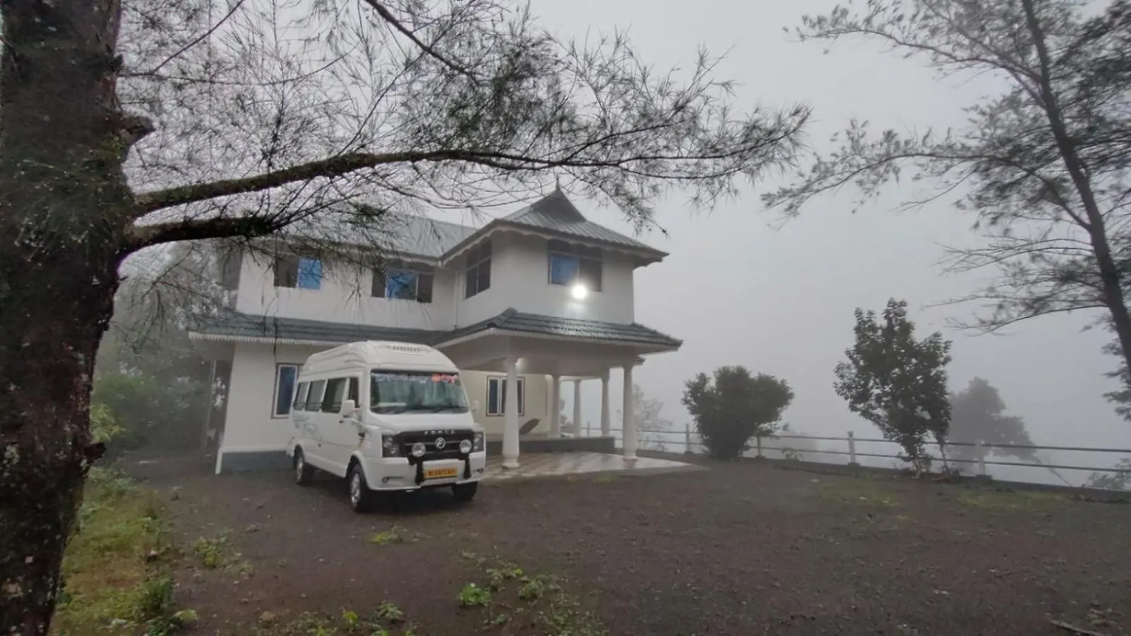 Vagamon Hill Palace Resort Three Bedroom Villa 0*,